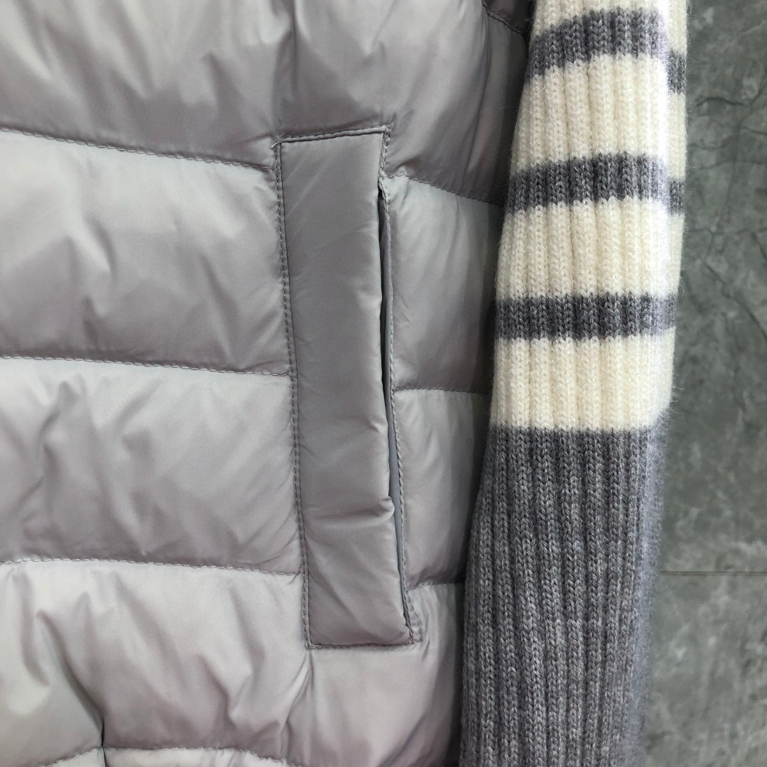 THOM BROWNE 羊毛针织拼接羽绒连帽拉链外套 夹克 长袖 女款 白色 灰色 黑色