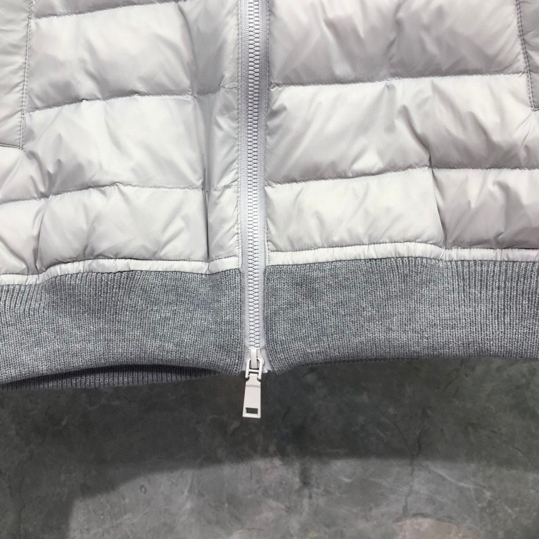 THOM BROWNE 羊毛针织拼接羽绒连帽拉链外套 夹克 长袖 女款 白色 灰色 黑色