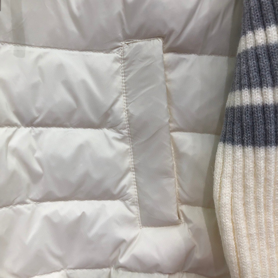 THOM BROWNE 羊毛针织拼接羽绒连帽拉链外套 夹克 长袖 女款 白色 灰色 黑色