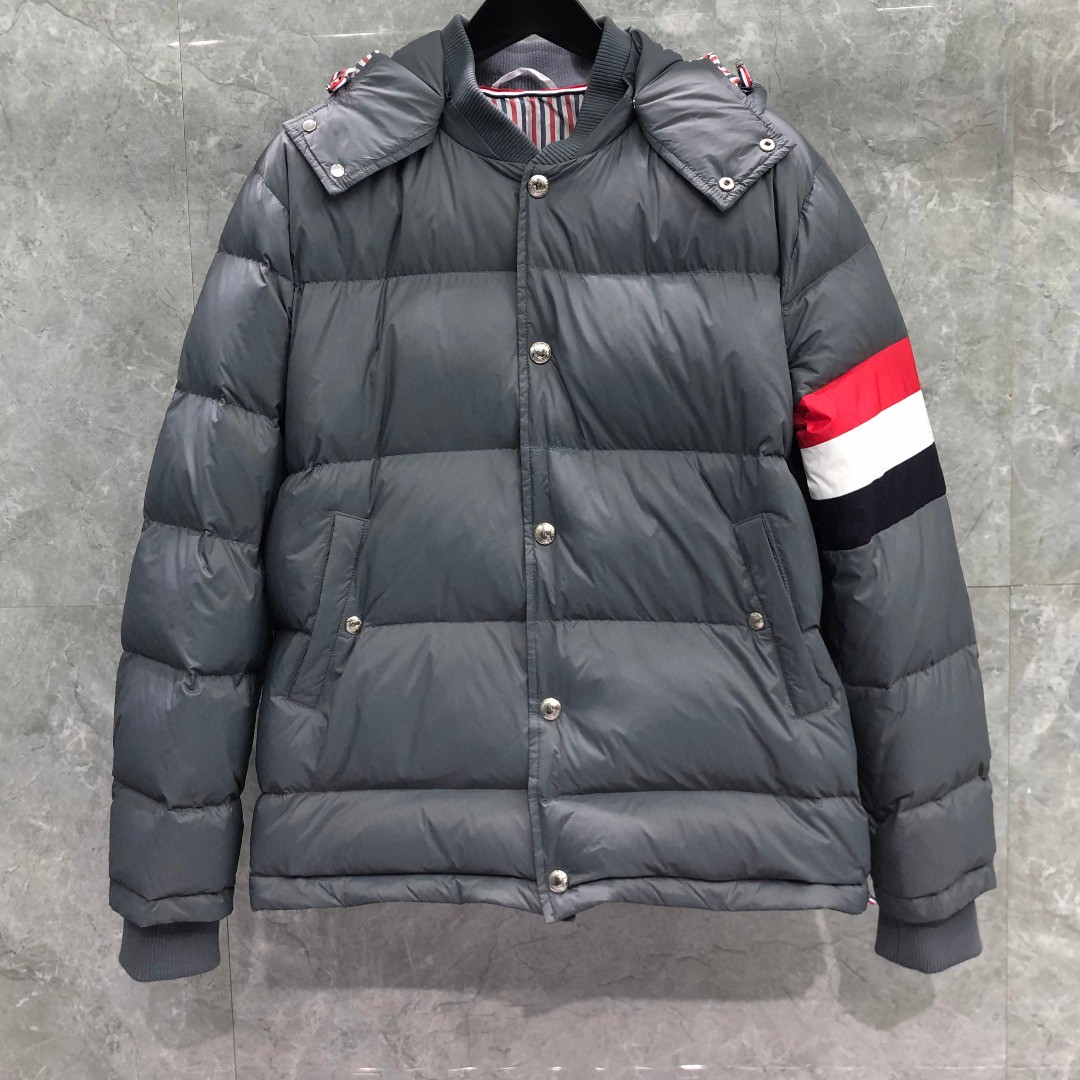 THOM BROWNE 三条杠连帽羽绒服 外套 夹克 长袖 藏青色 灰色 白色