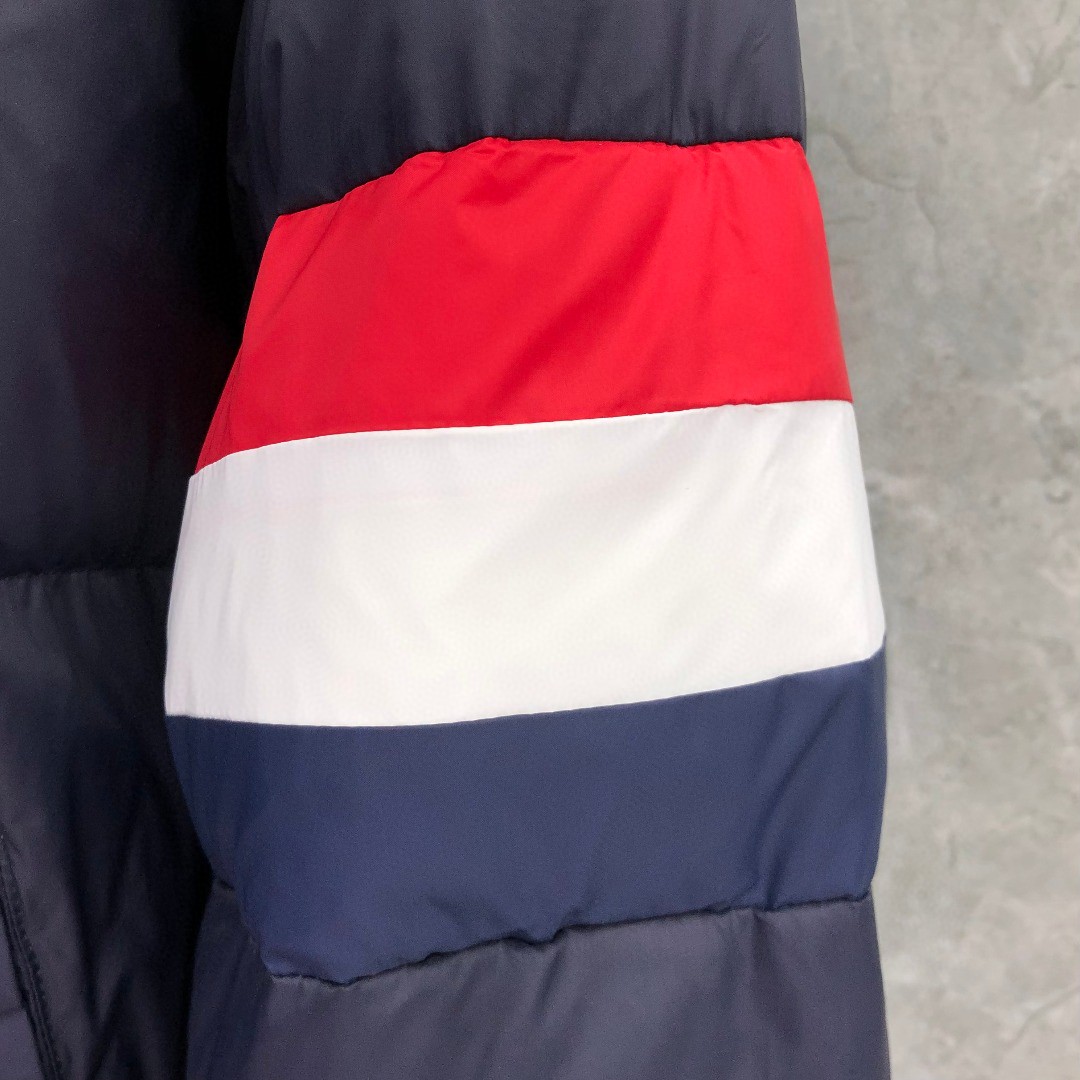 THOM BROWNE 三条杠连帽羽绒服 外套 夹克 长袖 藏青色 灰色 白色