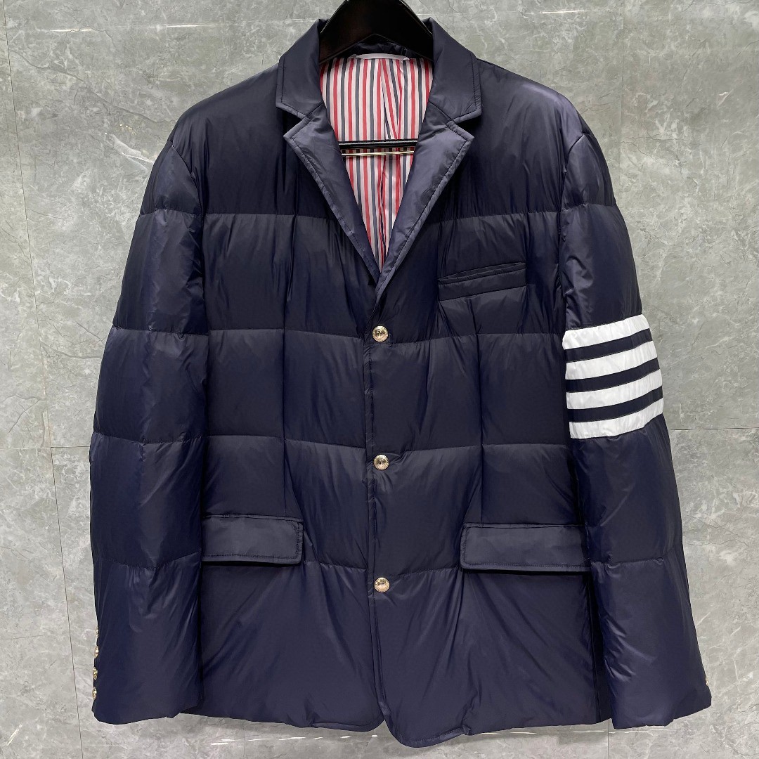 THOM BROWNE 白色四条杠西装羽绒服 外套 夹克 长袖 藏青色 灰色 黑色 MJD060X-05411-035