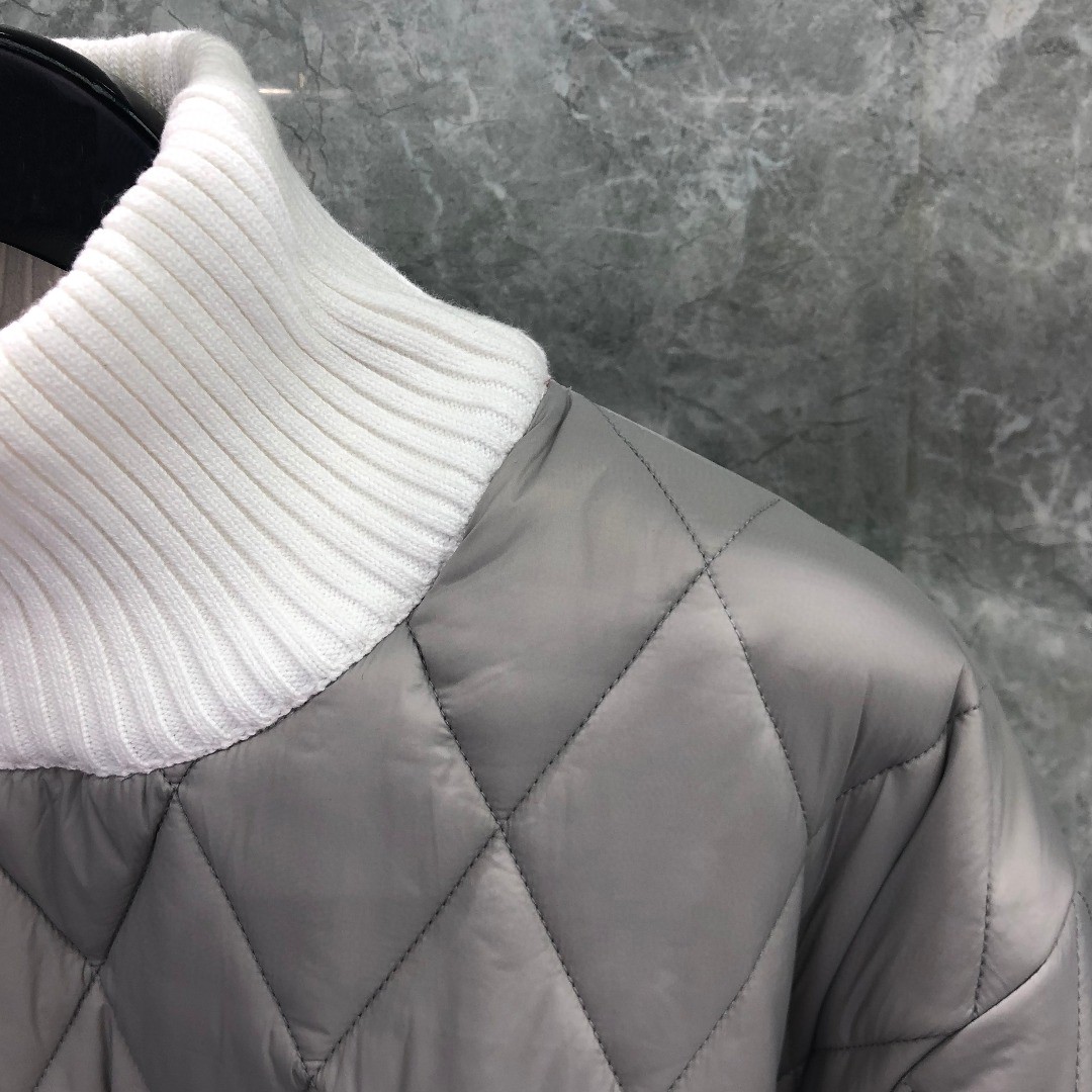 THOM BROWNE 白色四条杠高领菱格纹棉服 外套 长袖 保暖 灰色 黑色