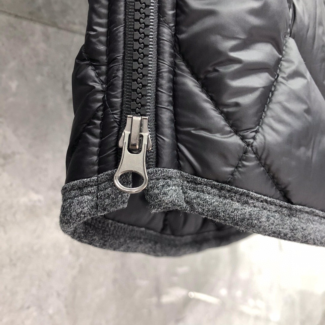 THOM BROWNE 彩色三条杠高领菱格纹棉服 外套 长袖 保暖 灰色 黑色