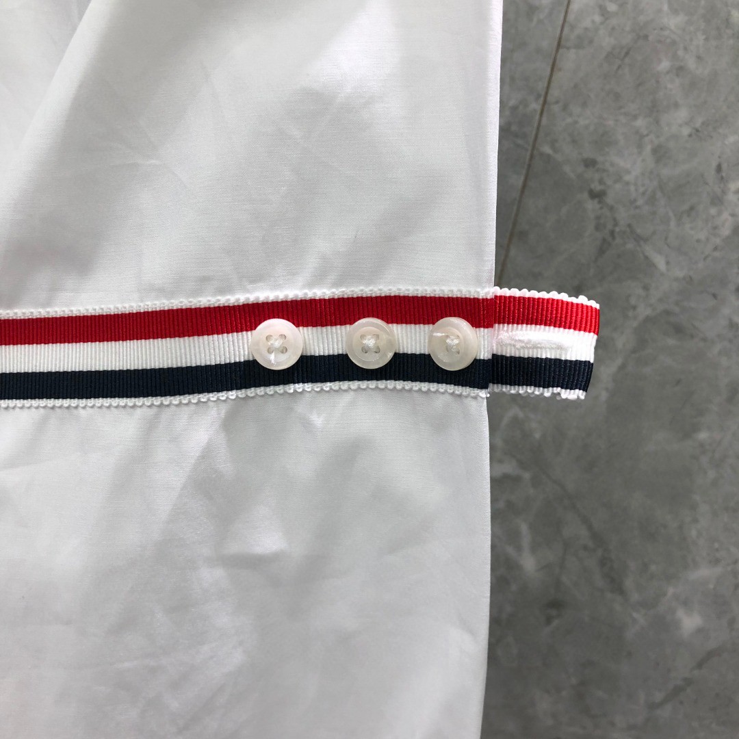 THOM BROWNE 小狗刺绣图案短款衬衫 外套 长袖 蓝色 白色