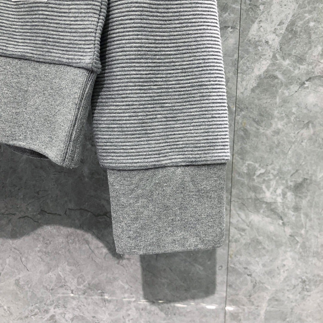 THOM BROWNE 白色四条杠圆领卫衣 套头 长袖 灰色 藏青色 MJT330A-08138-055