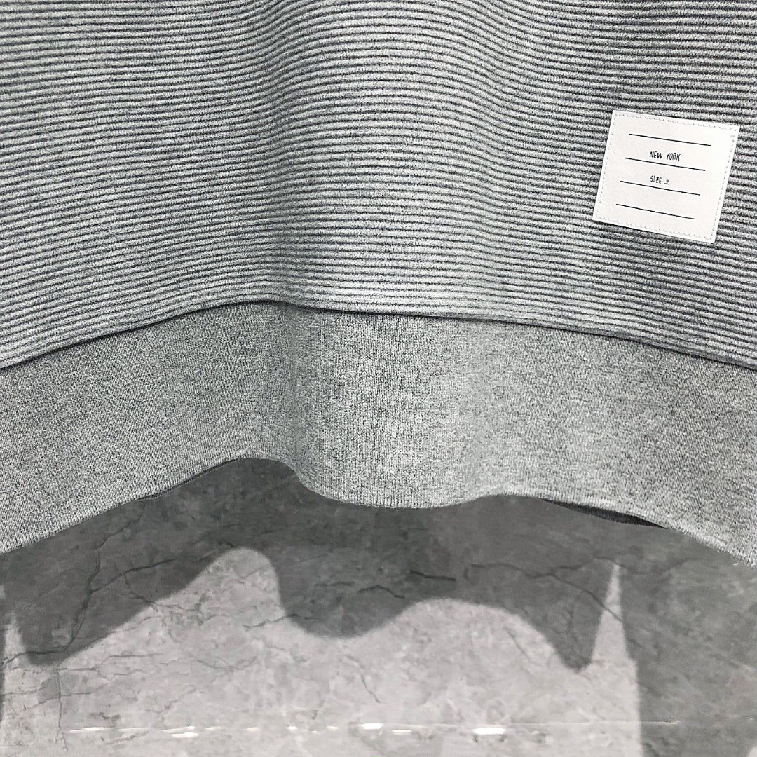 THOM BROWNE 白色四条杠圆领卫衣 套头 长袖 灰色 藏青色 MJT330A-08138-055