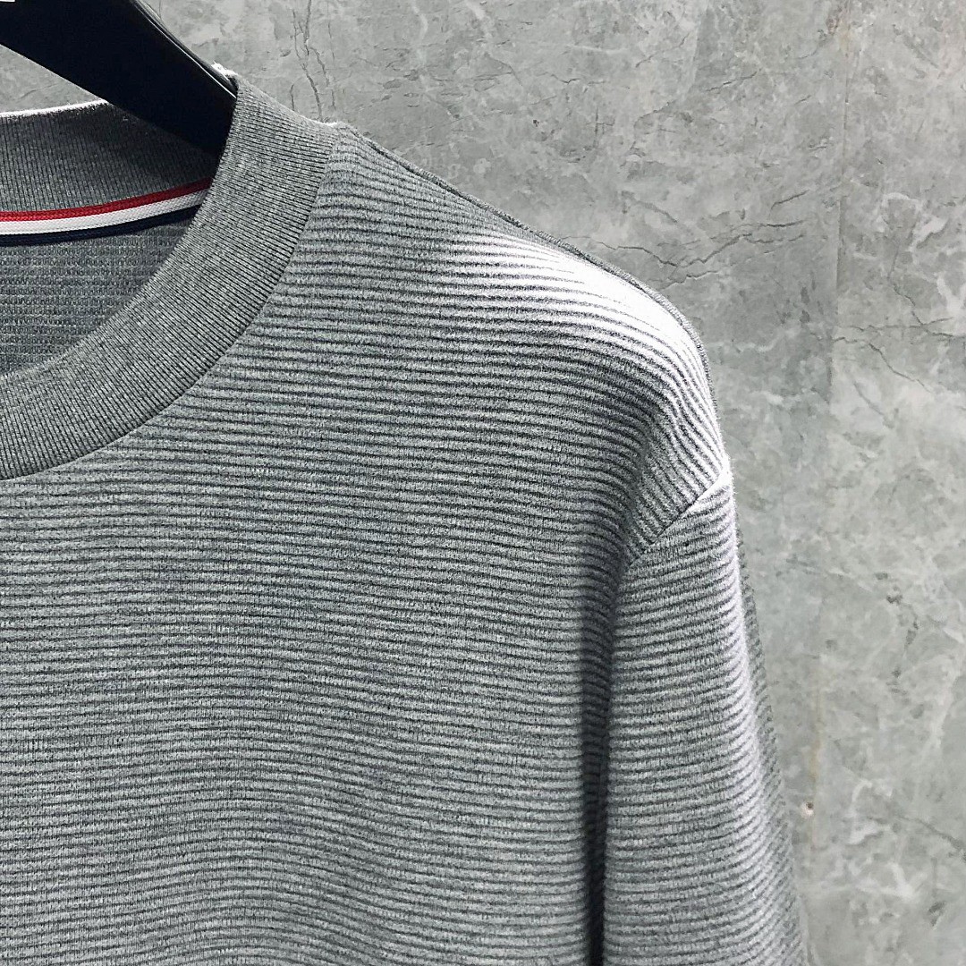 THOM BROWNE 白色四条杠圆领卫衣 套头 长袖 灰色 藏青色 MJT330A-08138-055