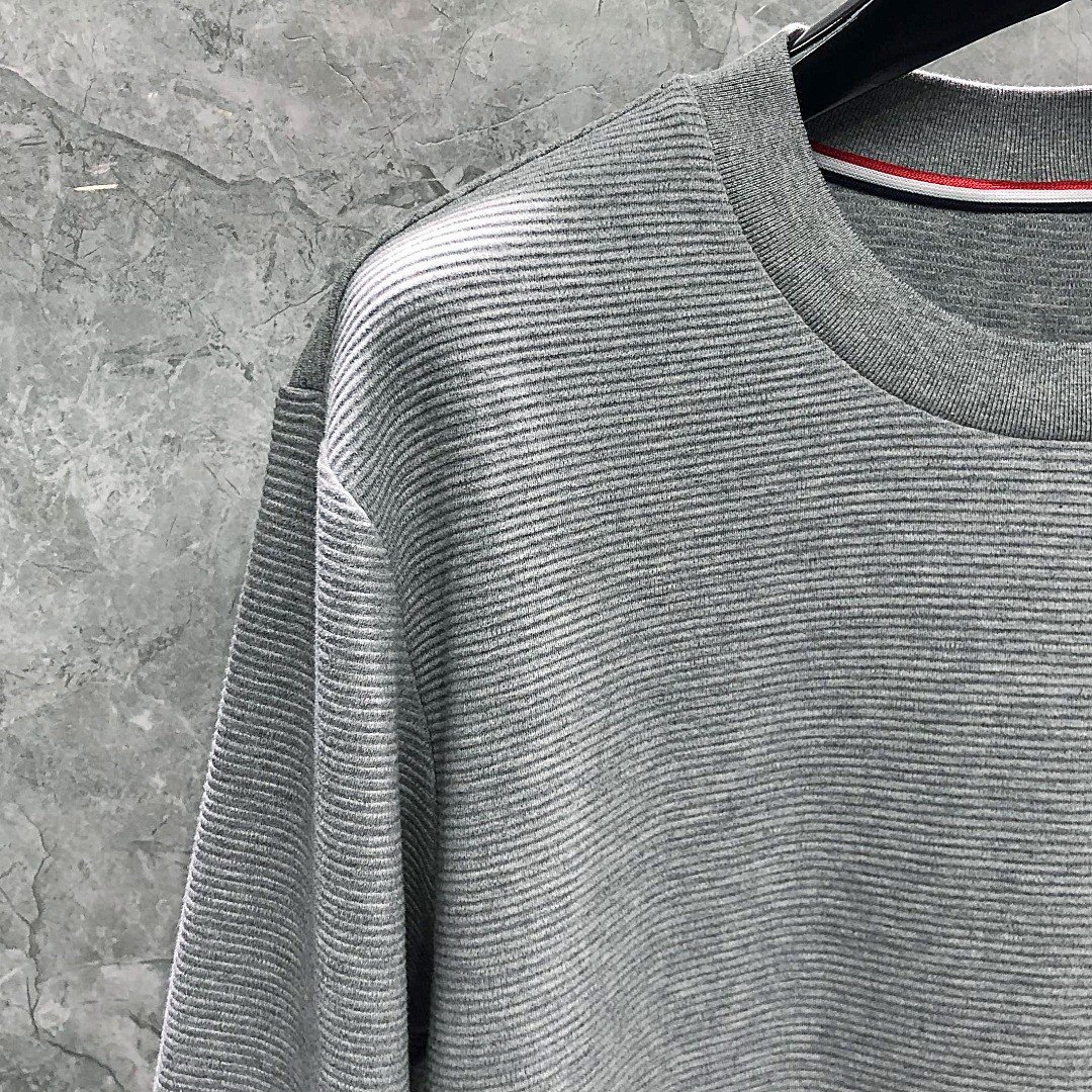 THOM BROWNE 白色四条杠圆领卫衣 套头 长袖 灰色 藏青色 MJT330A-08138-055