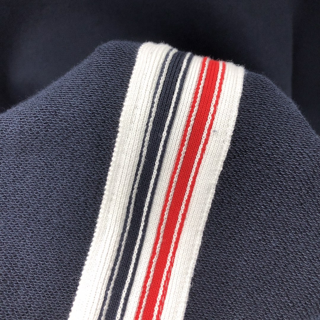 THOM BROWNE 后背织带圆领卫衣 套头 长袖 灰色 宝蓝色 黑色 MJT085A-03377-055