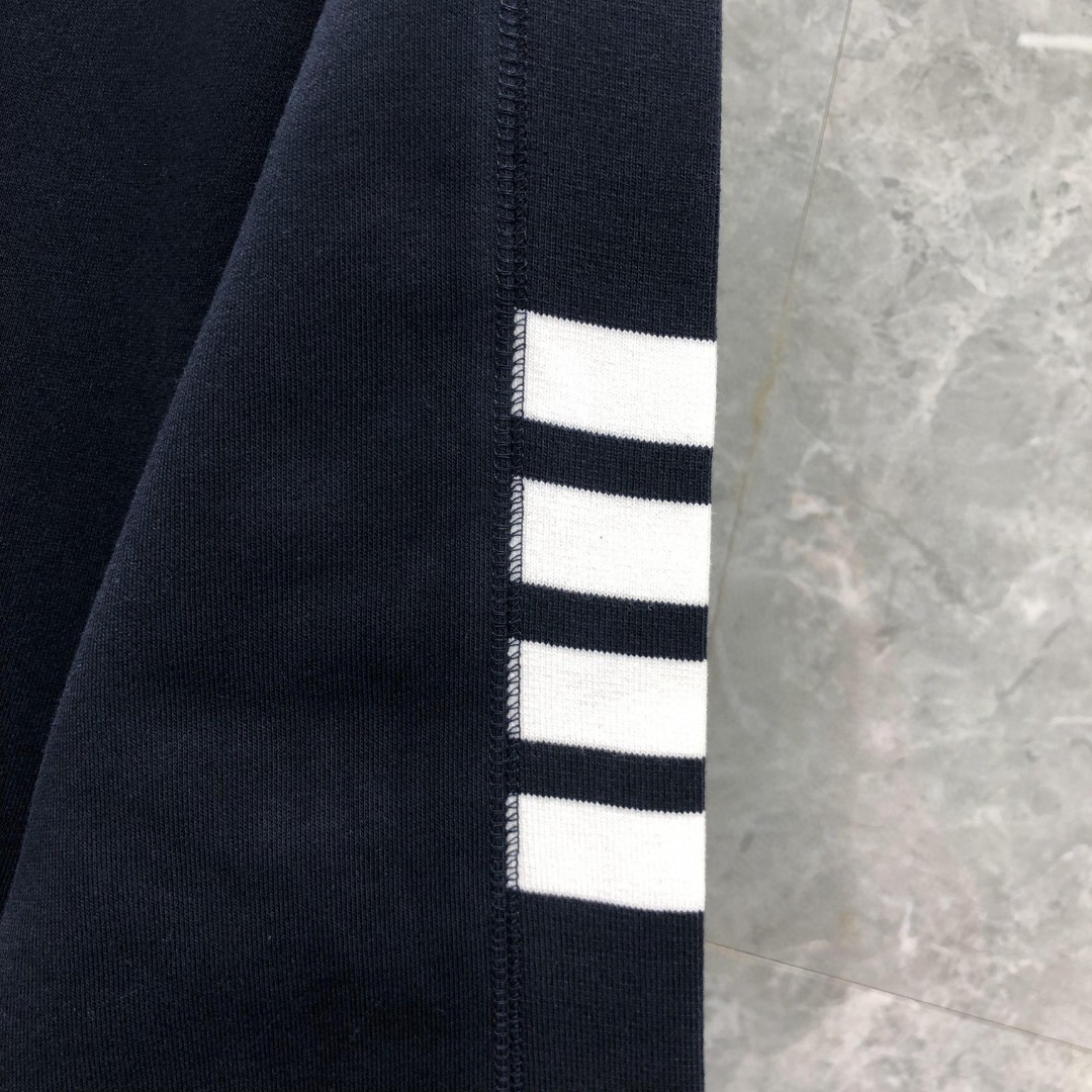 THOM BROWNE 白色袖子四杠圆领卫衣 套头 长袖 灰色 藏青色 黑色 