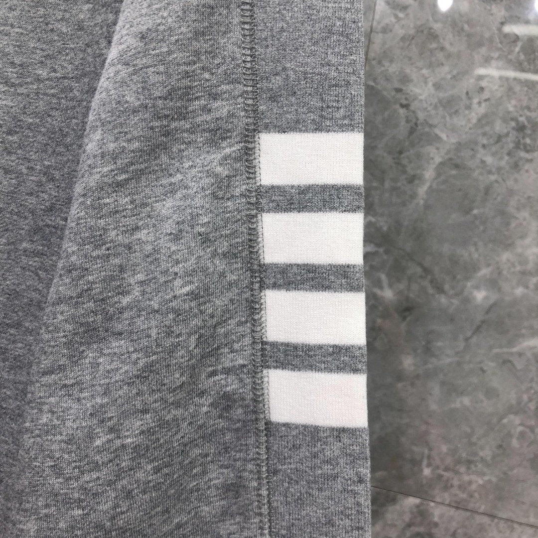 THOM BROWNE 白色袖子四杠圆领卫衣 套头 长袖 灰色 藏青色 黑色 