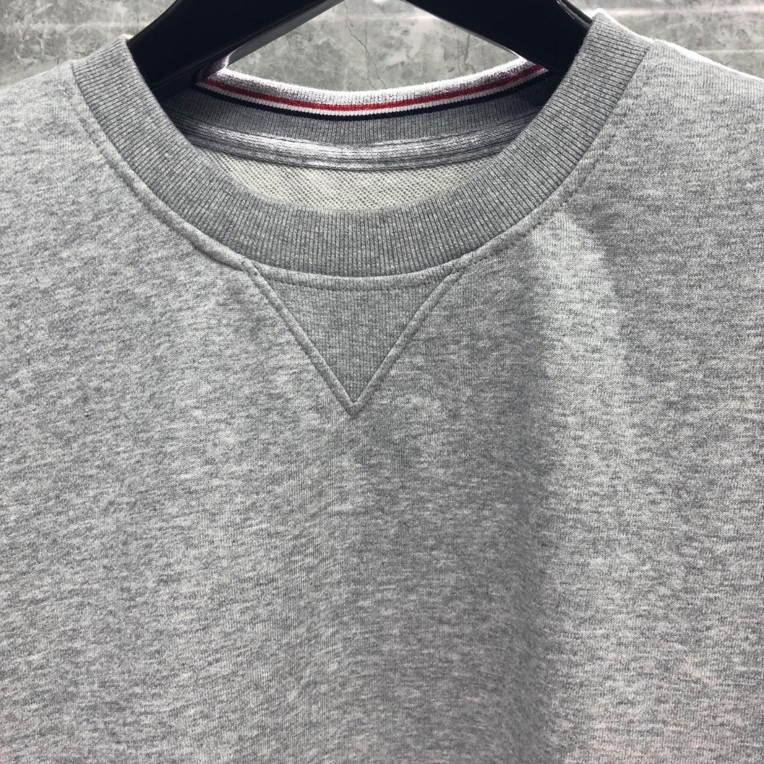 THOM BROWNE 白色袖子四杠圆领卫衣 套头 长袖 灰色 藏青色 黑色 