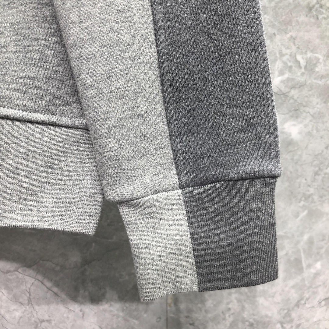 THOM BROWNE 拼色经典四条纹圆领卫衣 套头 长袖 灰色 MJT433A-J0010-055