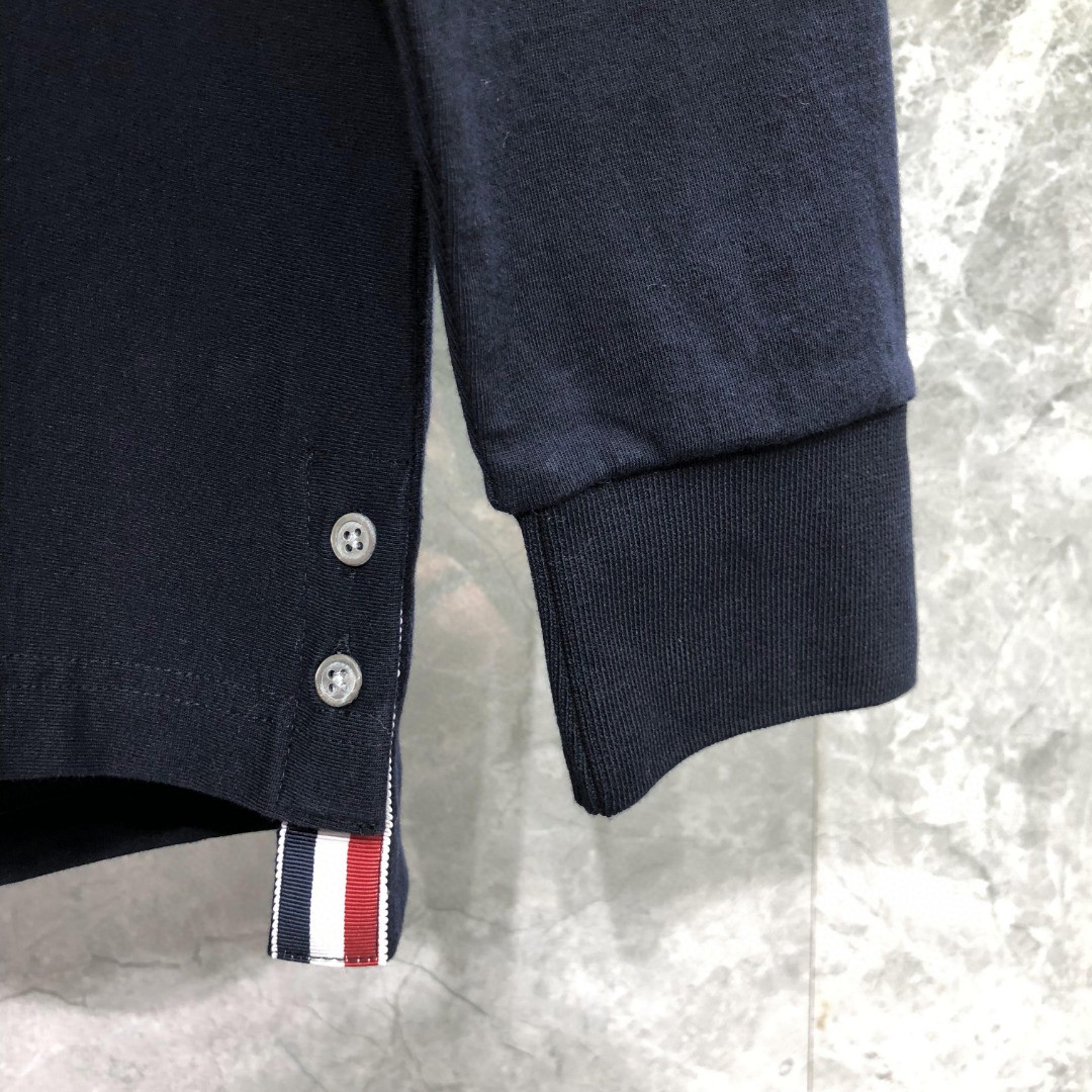 THOM BROWNE 胸前拼色织带圆领卫衣 套头 长袖 灰色 藏青色 白色 