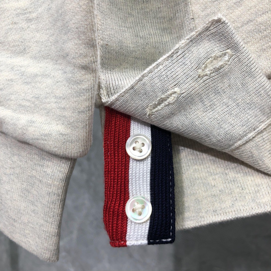 THOM BROWNE 经典四条纹圆领卫衣 套头 长袖 花灰色