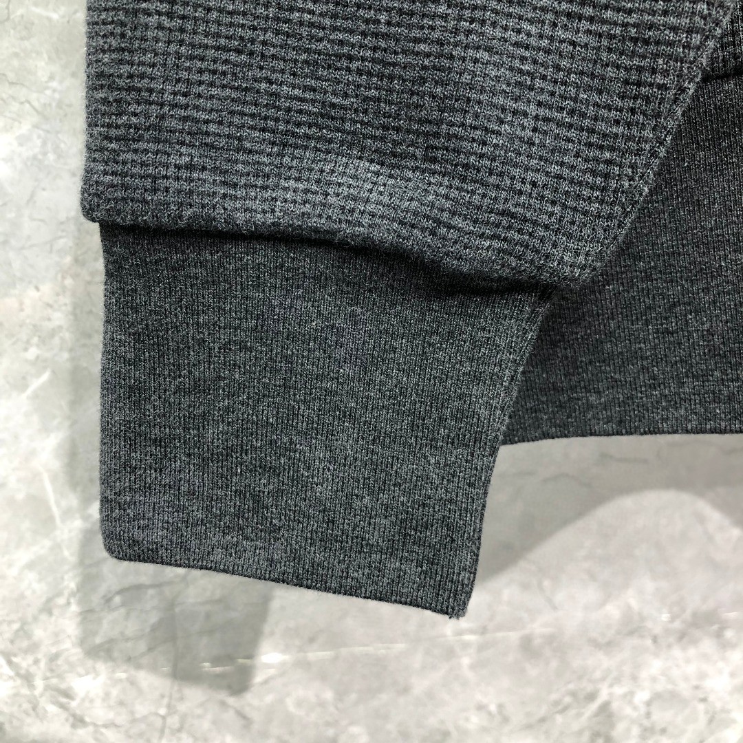 THOM BROWNE 经典四条纹圆领卫衣 套头 长袖 深灰色 MJT205A-06452-015