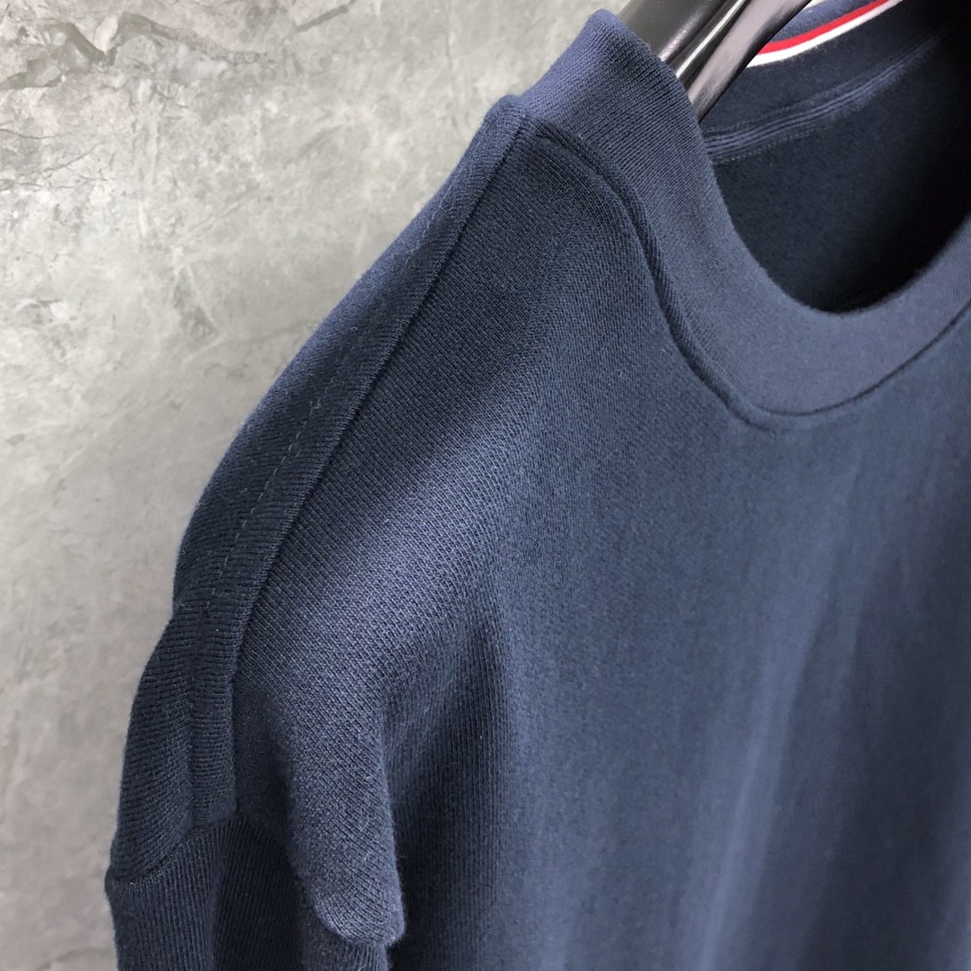 THOM BROWNE 经典袖子四条纹圆领卫衣 长袖 灰色 藏青色 