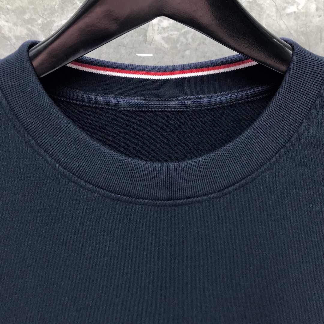 THOM BROWNE 经典袖子四条纹圆领卫衣 长袖 灰色 藏青色 