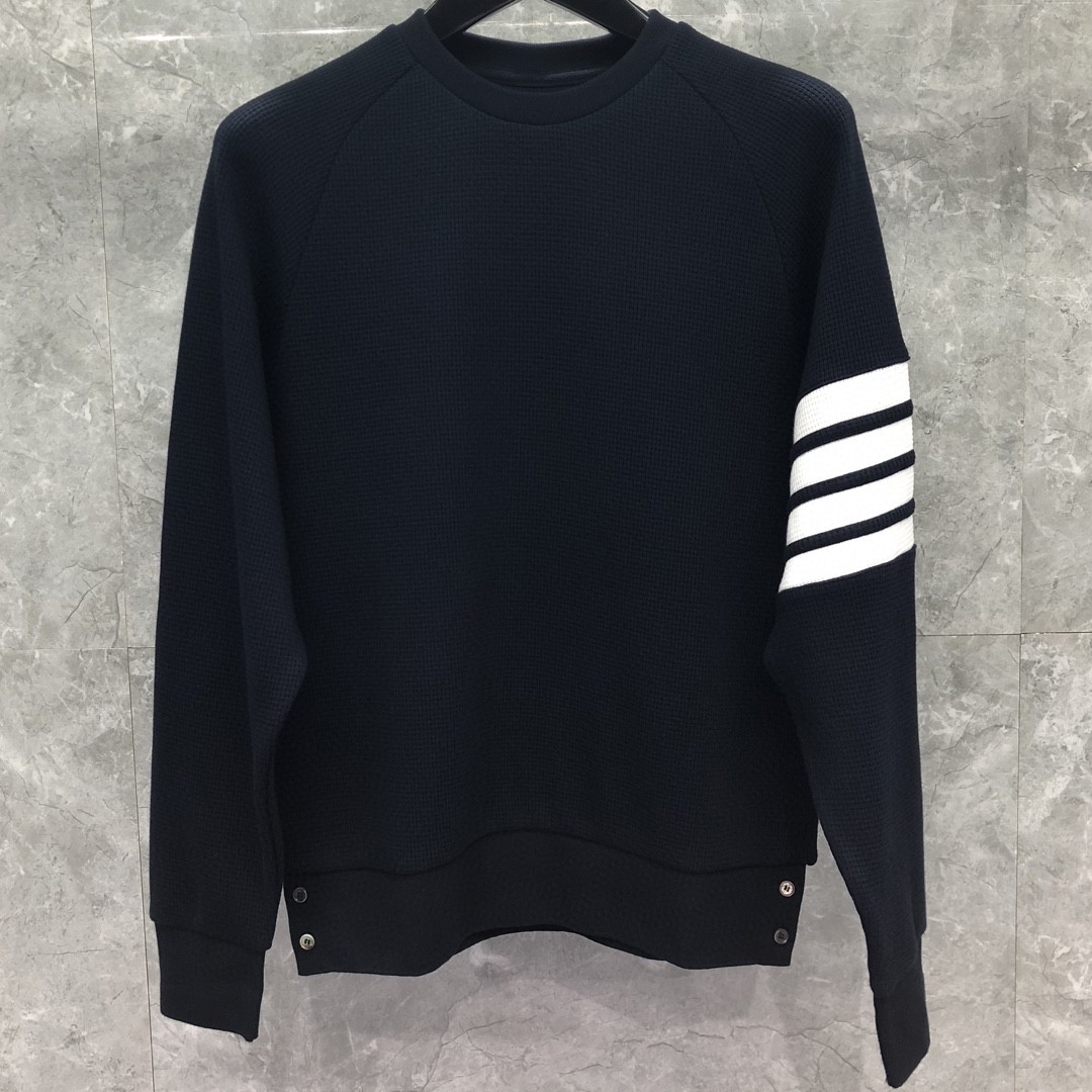 THOM BROWNE 经典袖子四条纹圆领卫衣 套头 长袖 灰色 藏青色 白色 