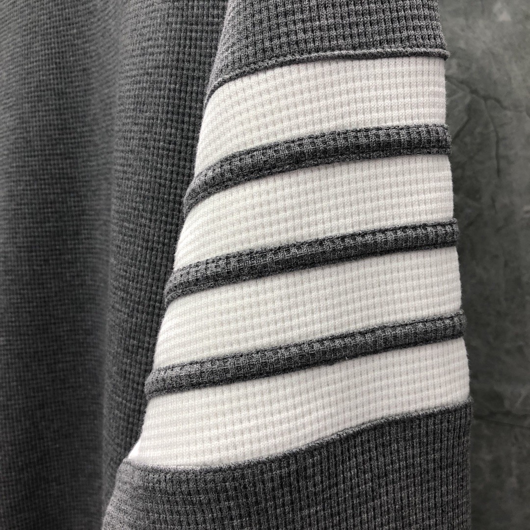 THOM BROWNE 经典袖子四条纹圆领卫衣 套头 长袖 灰色 藏青色 白色 