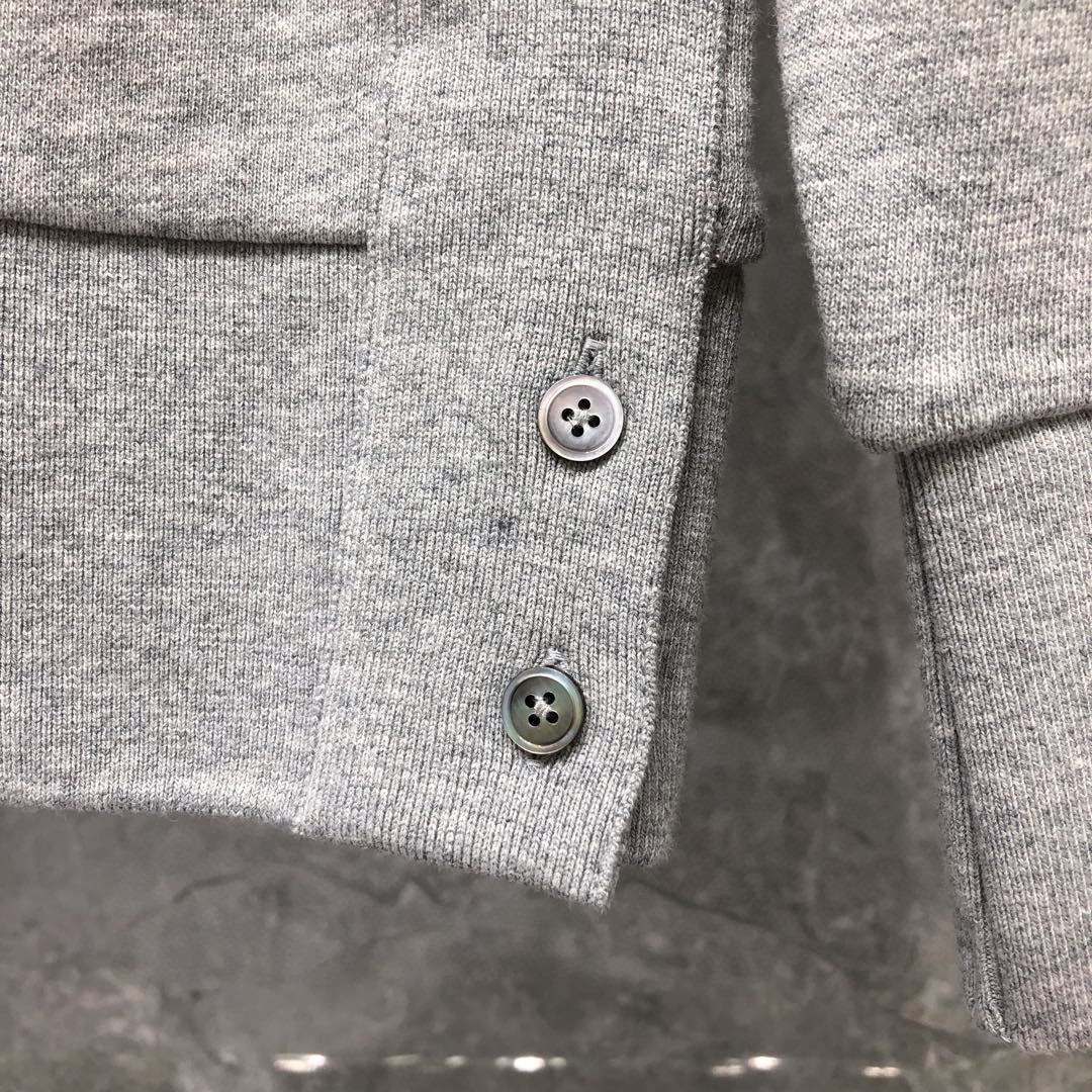 THOM BROWNE 经典袖子四条纹圆领卫衣 套头 长袖 浅灰色 藏青色 黑色 深灰色