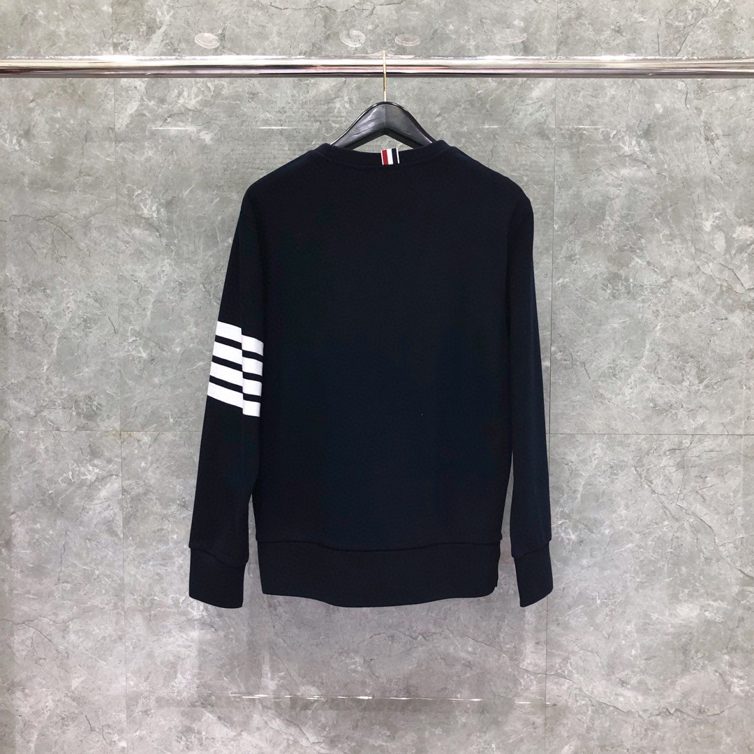 THOM BROWNE 经典袖子四条纹圆领卫衣 套头 长袖 浅灰色 藏青色 黑色 深灰色