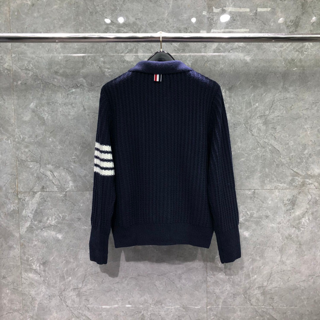 THOM BROWNE 经典袖子白色四条纹单排扣毛衣 针织衫 长袖 灰色 藏青色 