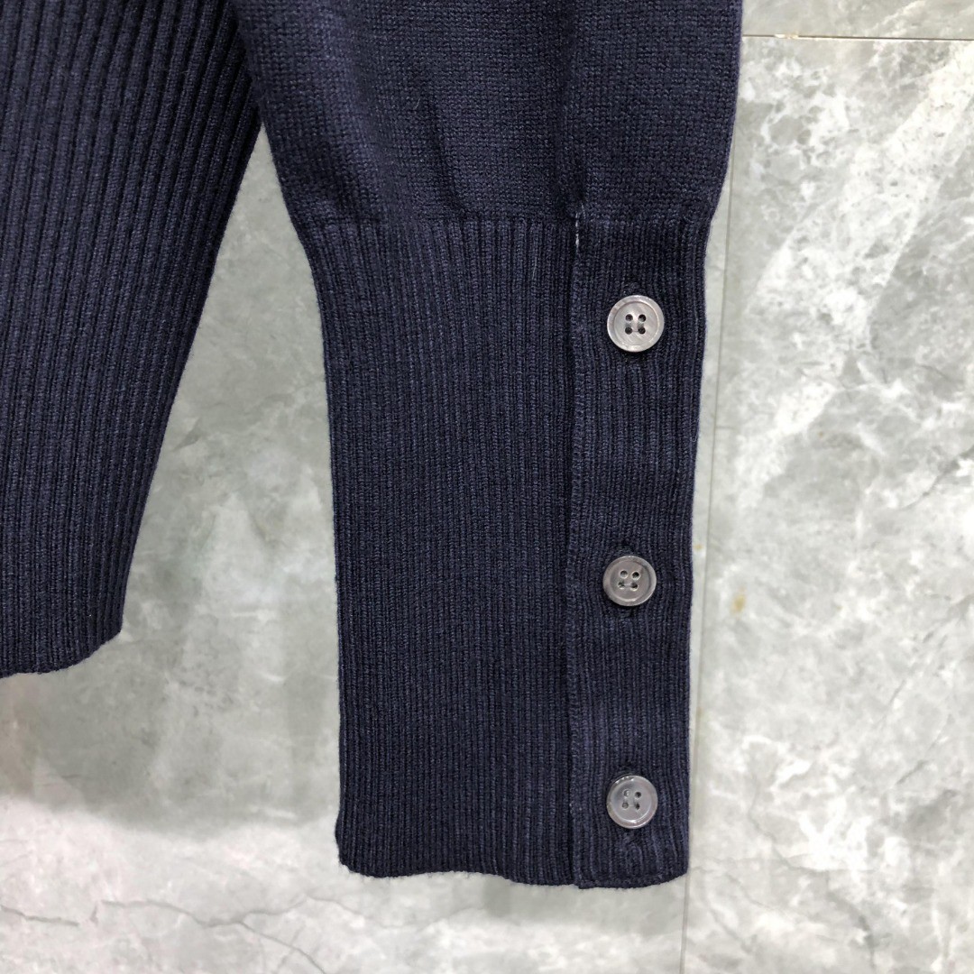 THOM BROWNE 经典袖子白色四条纹小狗嵌花图案毛衣 针织衫 长袖 灰色 藏青色 白色 MKA486A-Y1002-055