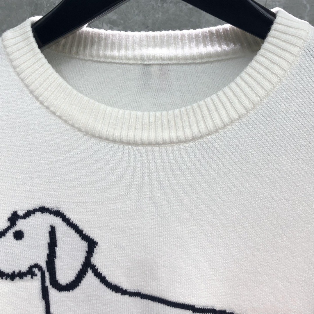 THOM BROWNE 经典袖子白色四条纹小狗嵌花图案毛衣 针织衫 长袖 灰色 藏青色 白色 MKA486A-Y1002-055