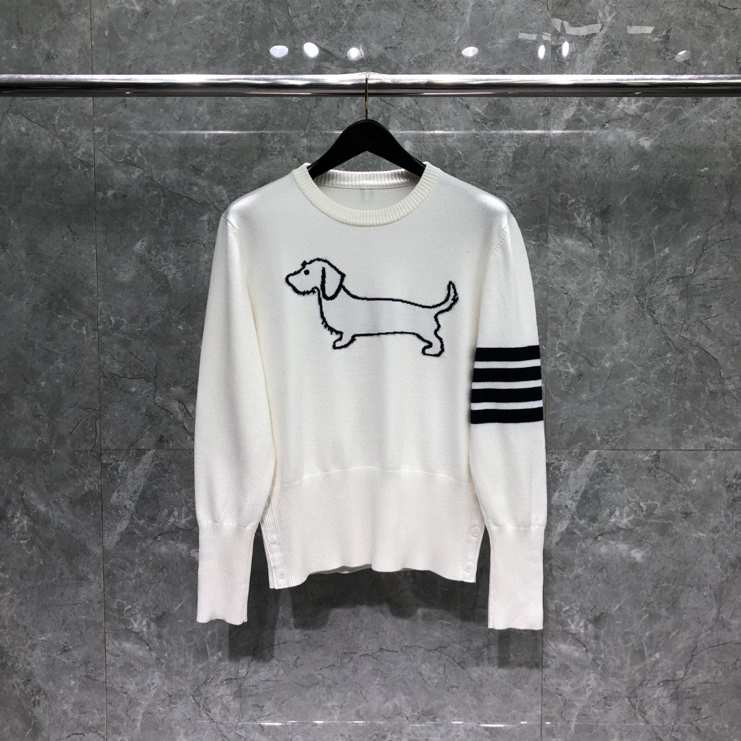 THOM BROWNE 经典袖子白色四条纹小狗嵌花图案毛衣 针织衫 长袖 灰色 藏青色 白色 MKA486A-Y1002-055