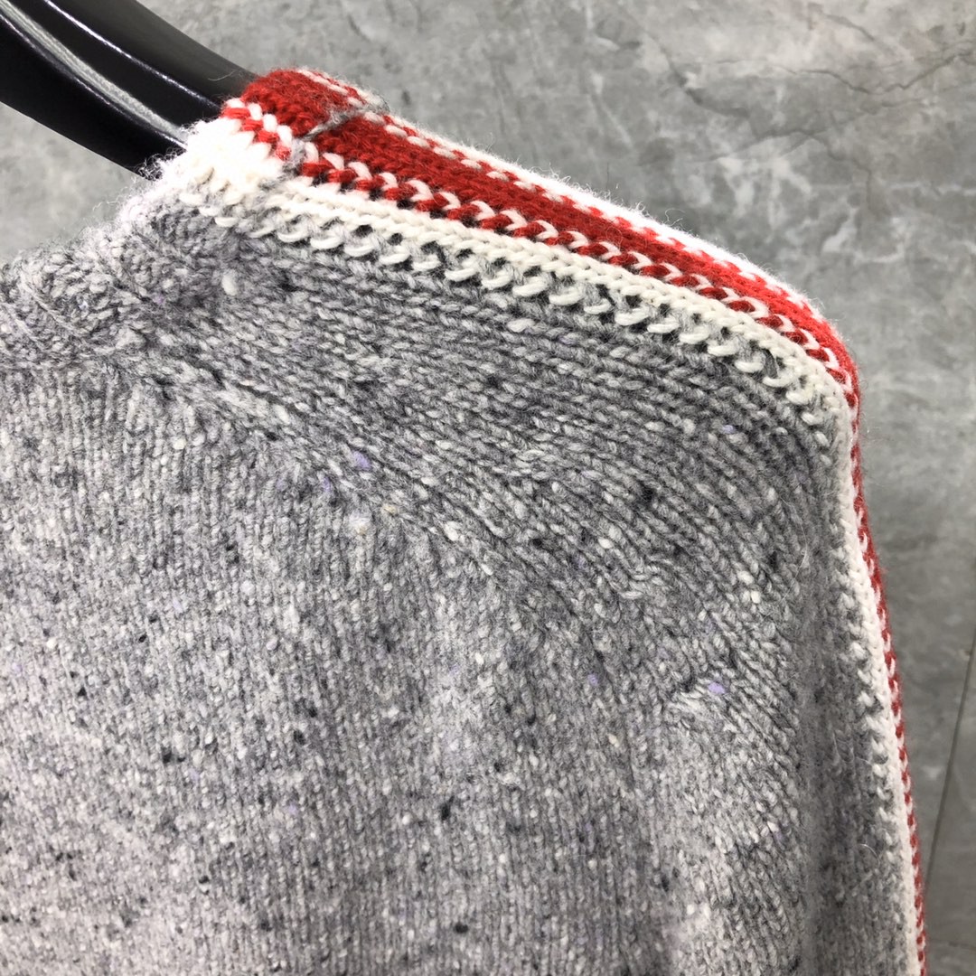 THOM BROWNE 嵌花三色条纹圆领毛衣 针织衫 长袖 浅灰色 深灰色 MKA177A-00278-035