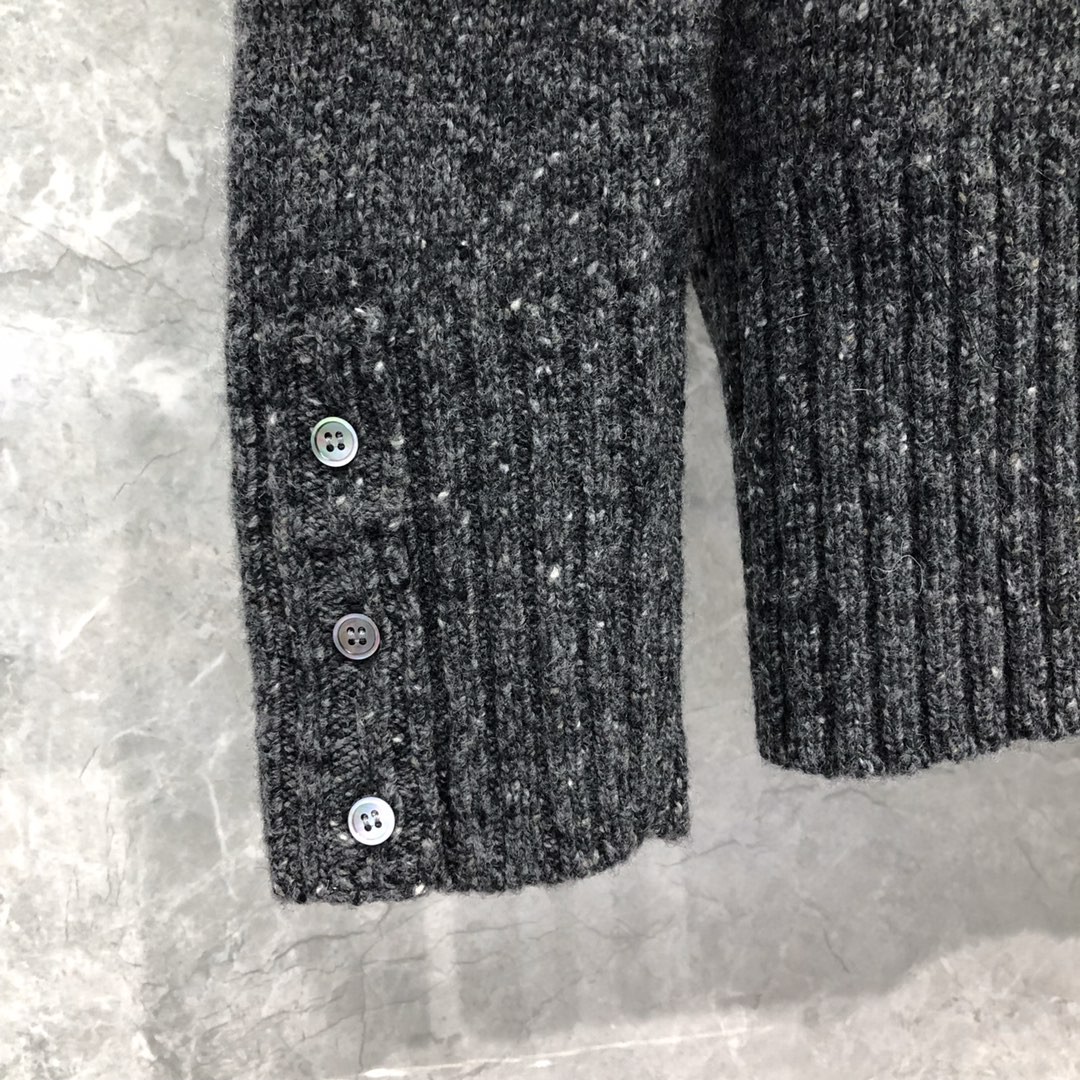 THOM BROWNE 嵌花三色条纹圆领毛衣 针织衫 长袖 浅灰色 深灰色 MKA177A-00278-035