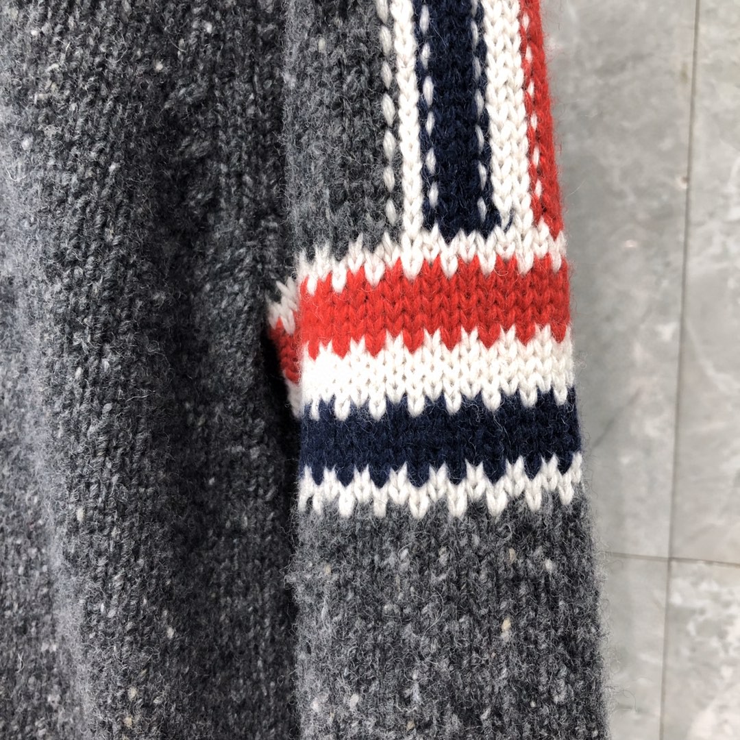 THOM BROWNE 嵌花三色条纹圆领毛衣 针织衫 长袖 浅灰色 深灰色 MKA177A-00278-035