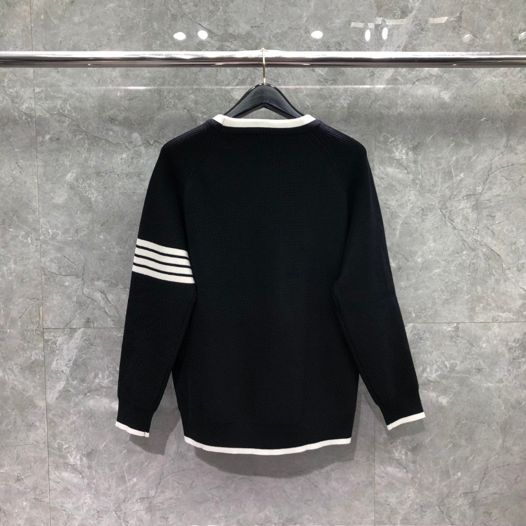 THOM BROWNE 白边细针拼色四杠圆领毛衣 针织衫 长袖 灰色 黑色 墨绿色
