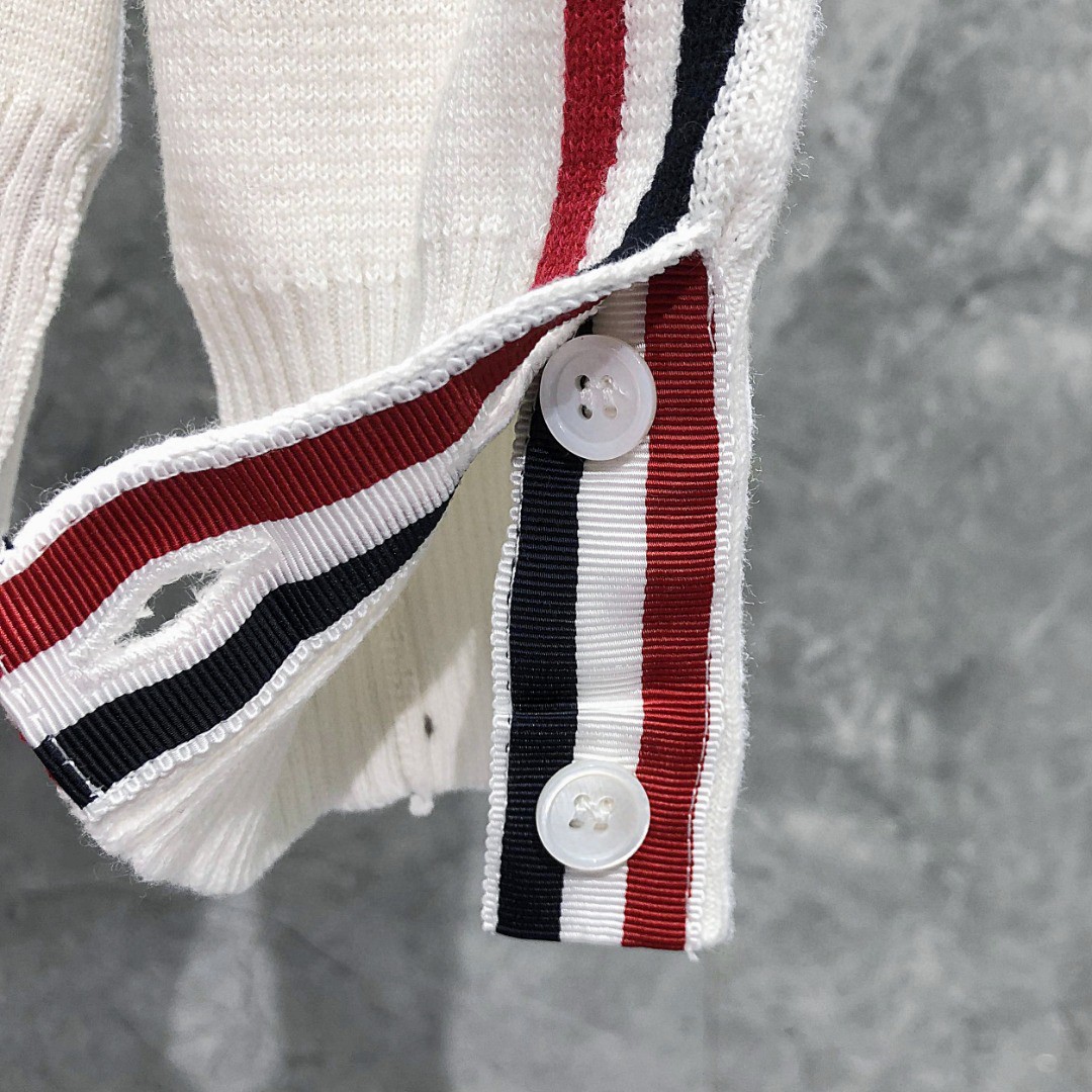 THOM BROWNE 口袋双袖织带圆领毛衣 针织衫 长袖 灰色 白色 藏青色