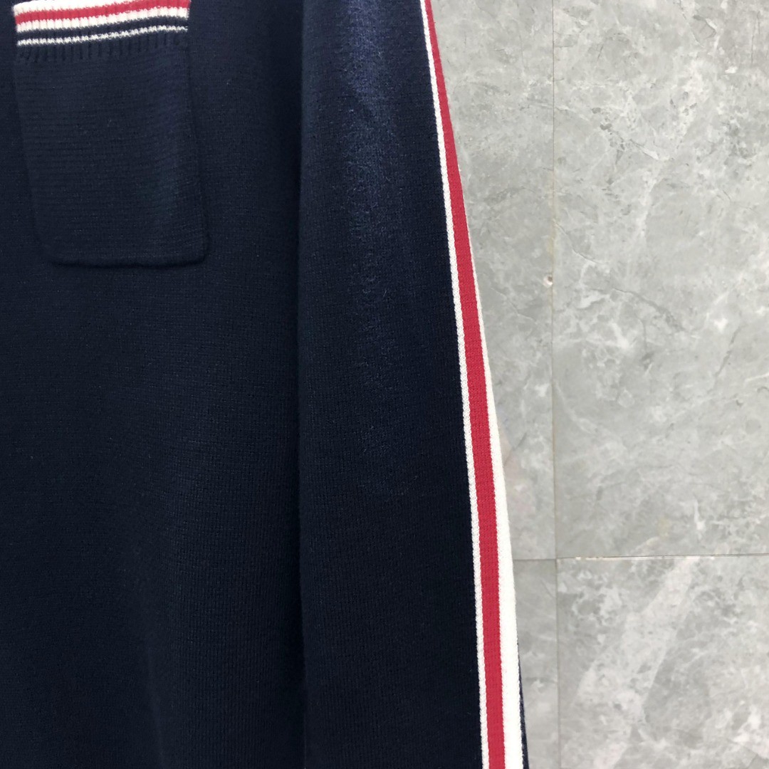 THOM BROWNE 口袋双袖织带圆领毛衣 针织衫 长袖 灰色 白色 藏青色