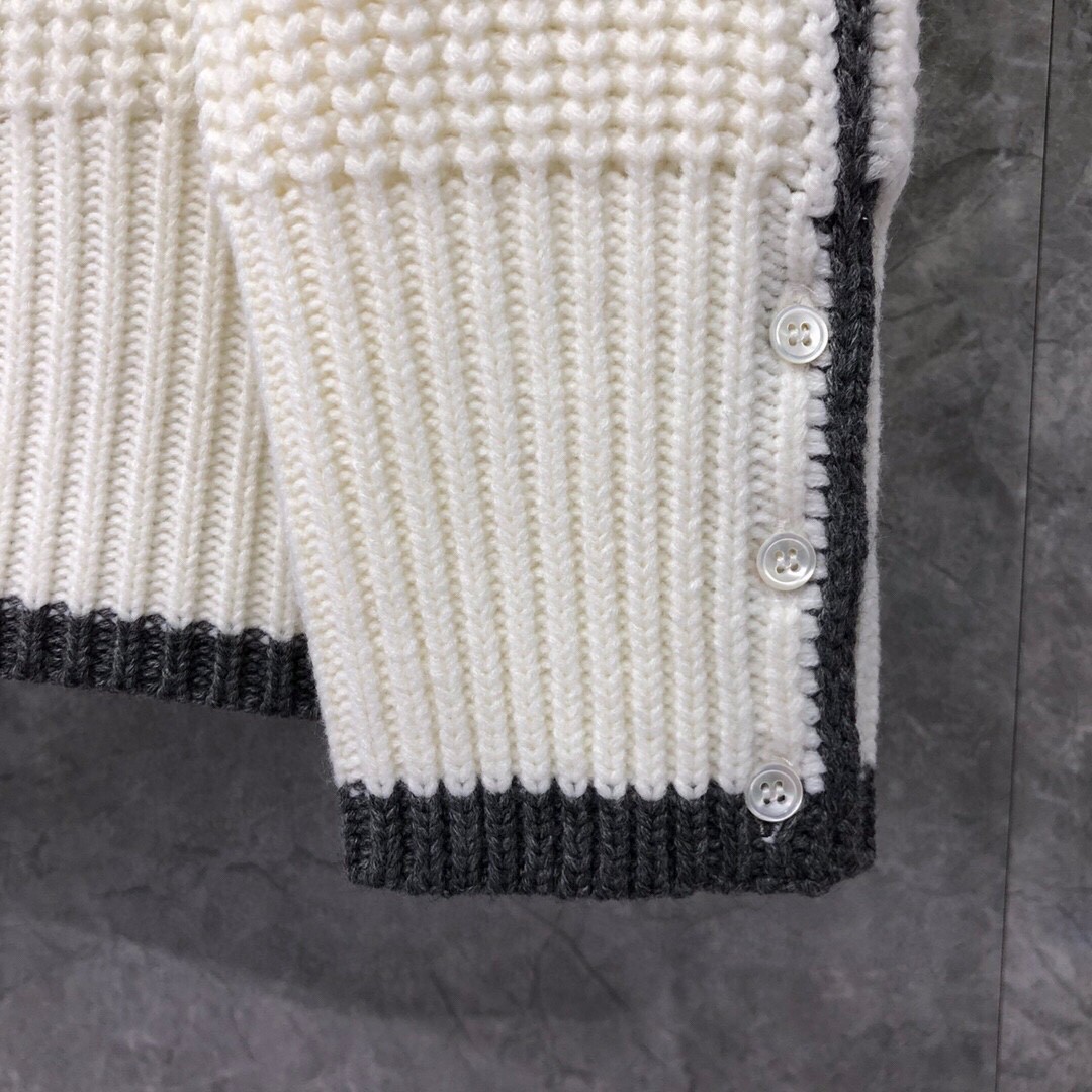 THOM BROWNE 白边粗棒针圆领毛衣 针织衫 长袖 藏蓝色