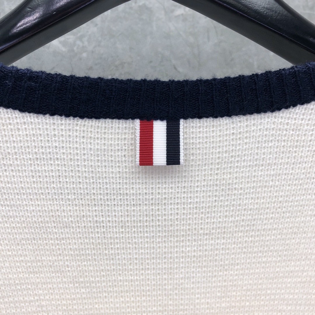 THOM BROWNE 条纹嵌花圆领毛衣 针织衫 长袖 白色 
