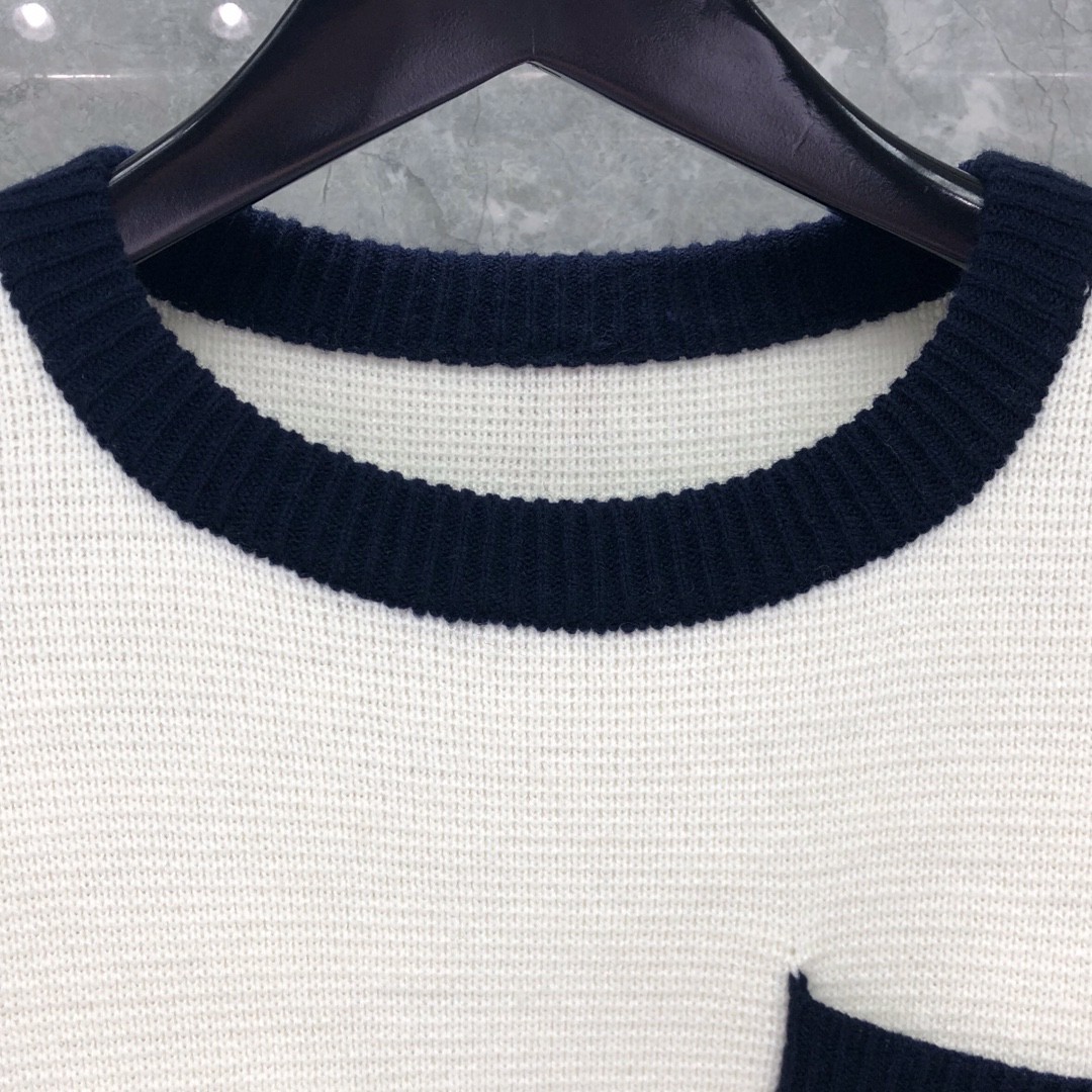 THOM BROWNE 条纹嵌花圆领毛衣 针织衫 长袖 白色 