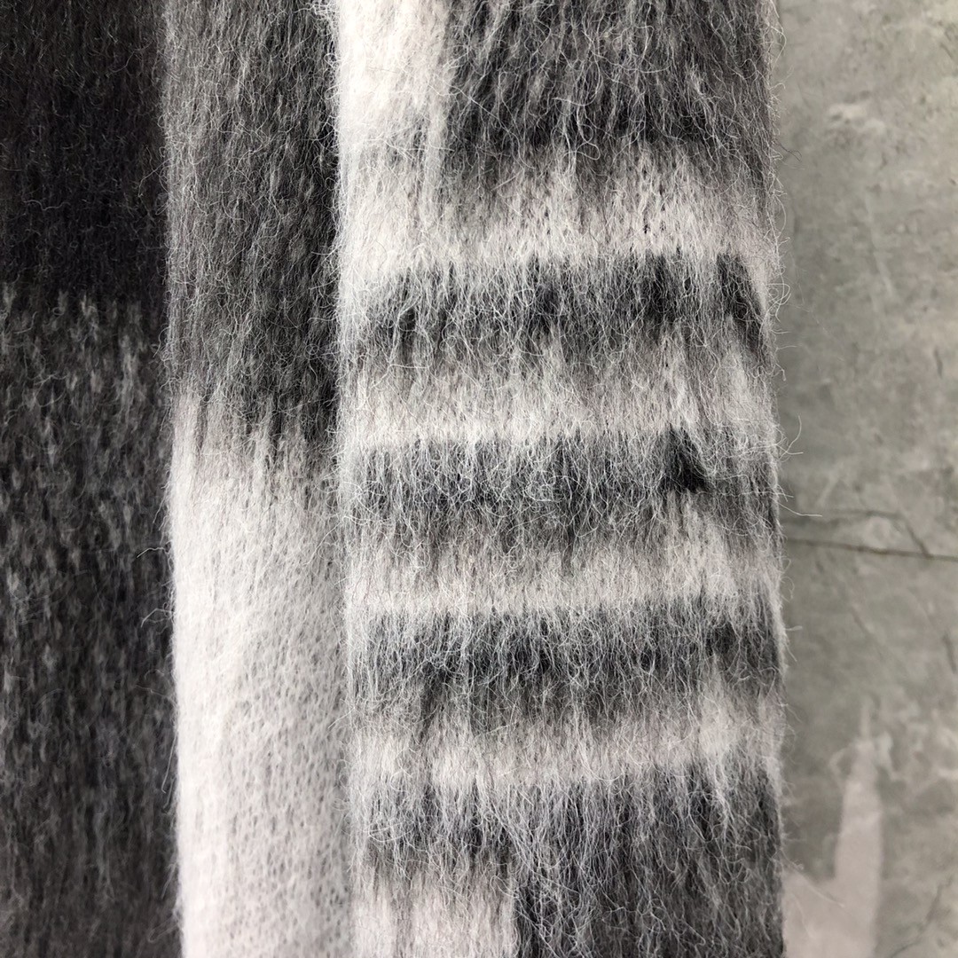 THOM BROWNE 马海毛格子套头毛衣 长袖 灰色 红色