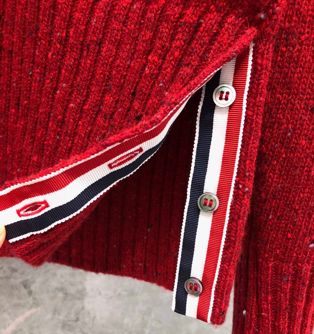 THOM BROWNE 经典条纹羊绒圆领毛衣 针织衫 长袖 藏青色 红色 黄色 蓝色 深灰色 浅灰色