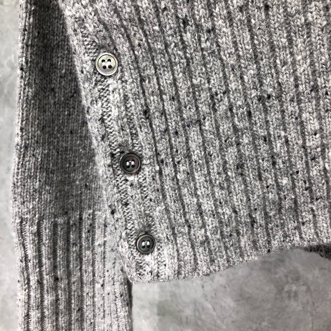 THOM BROWNE 经典条纹羊绒圆领毛衣 针织衫 长袖 藏青色 红色 黄色 蓝色 深灰色 浅灰色