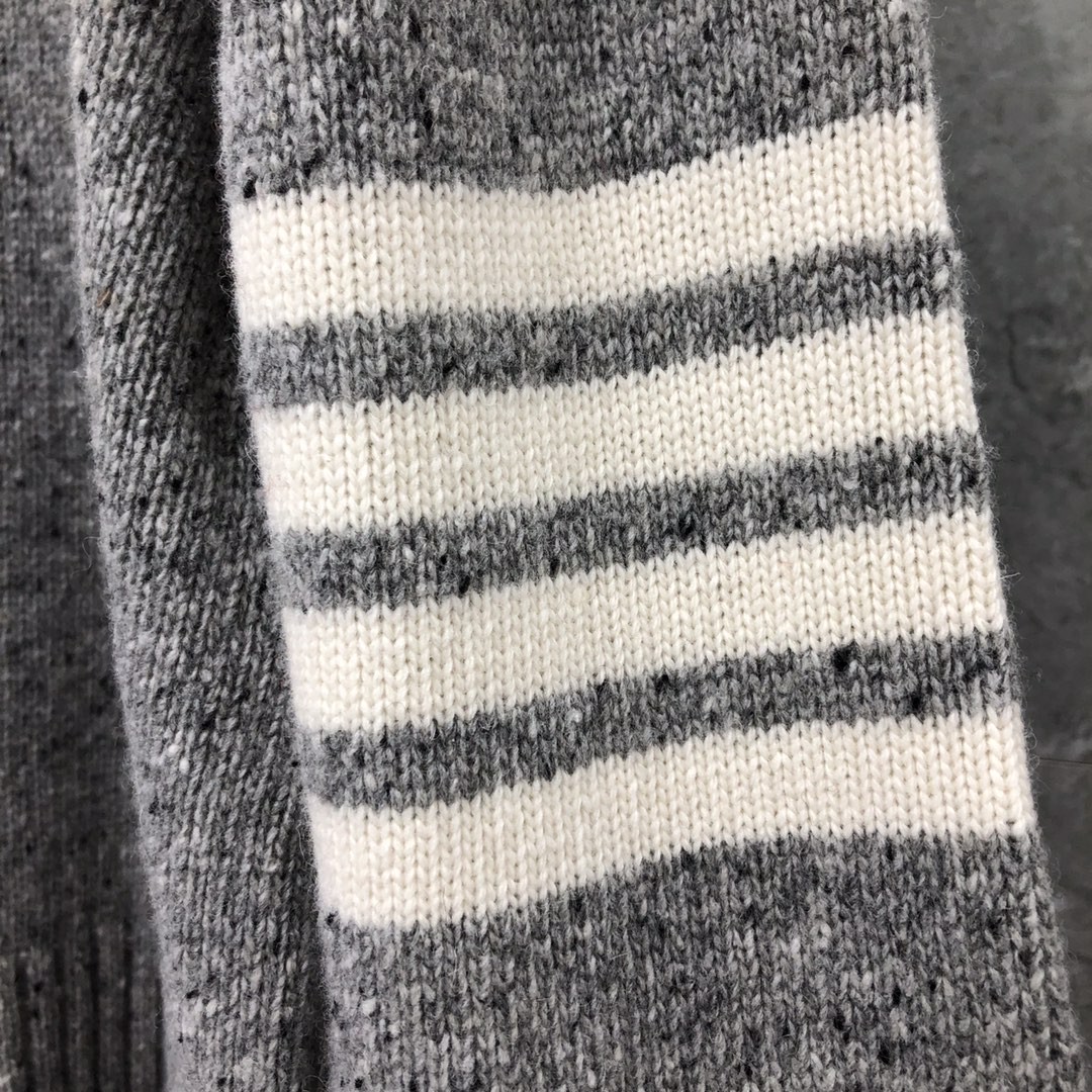 THOM BROWNE 经典条纹羊绒圆领毛衣 针织衫 长袖 藏青色 红色 黄色 蓝色 深灰色 浅灰色