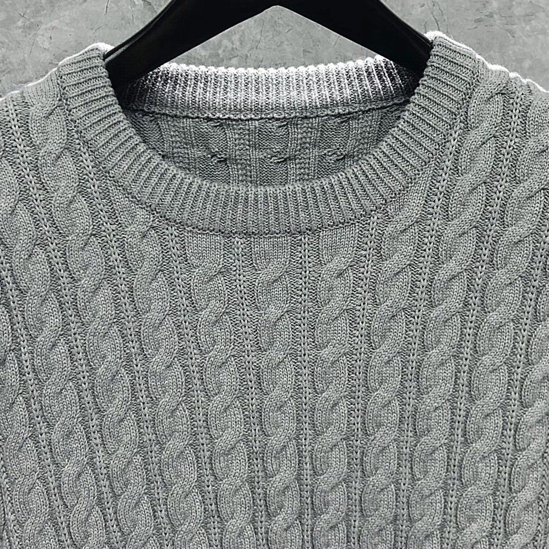 THOM BROWNE 经典四杠粗针麻花圆领毛衣 针织衫 长袖 灰色 白色 藏青色 MKA402A-Y3017-055