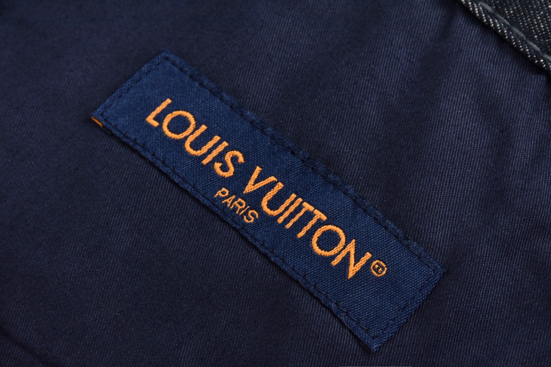 LOUIS VUITTON 路易威登 Timberland FW24 藤蔓绣花牛仔裤 裤子 长裤 1AFX90