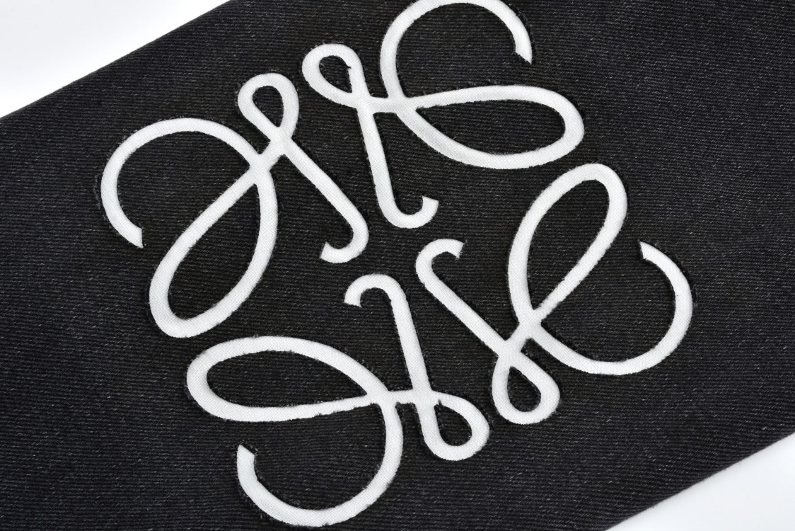 LOEWE 罗意威 镂空logo印花牛仔外套 夹克 长袖 黑色 H526Y50W18-1100