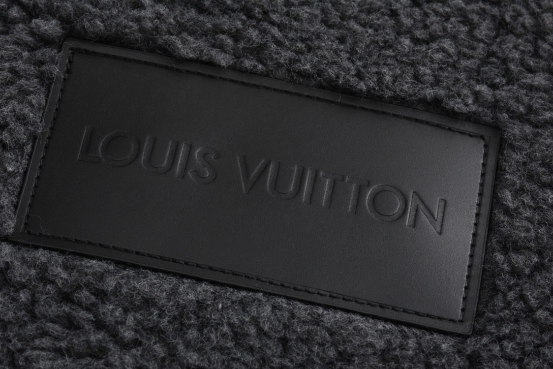 LOUIS VUITTON 路易威登 提花绒面皮牌拉链立领泰迪夹克 外套 长袖 棕色 黑色 1AFXTK