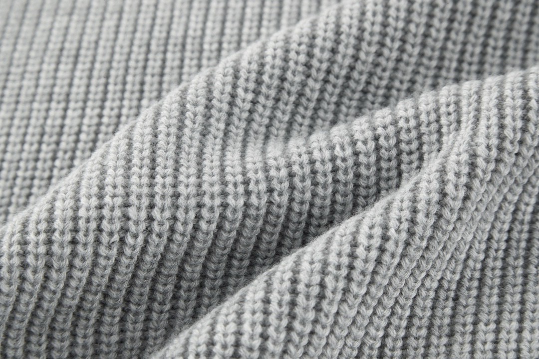 CELINE 赛琳 字母logo印花圆领毛衣 针织衫 外套 长袖 灰色 黑色 2A19R423P-08GC