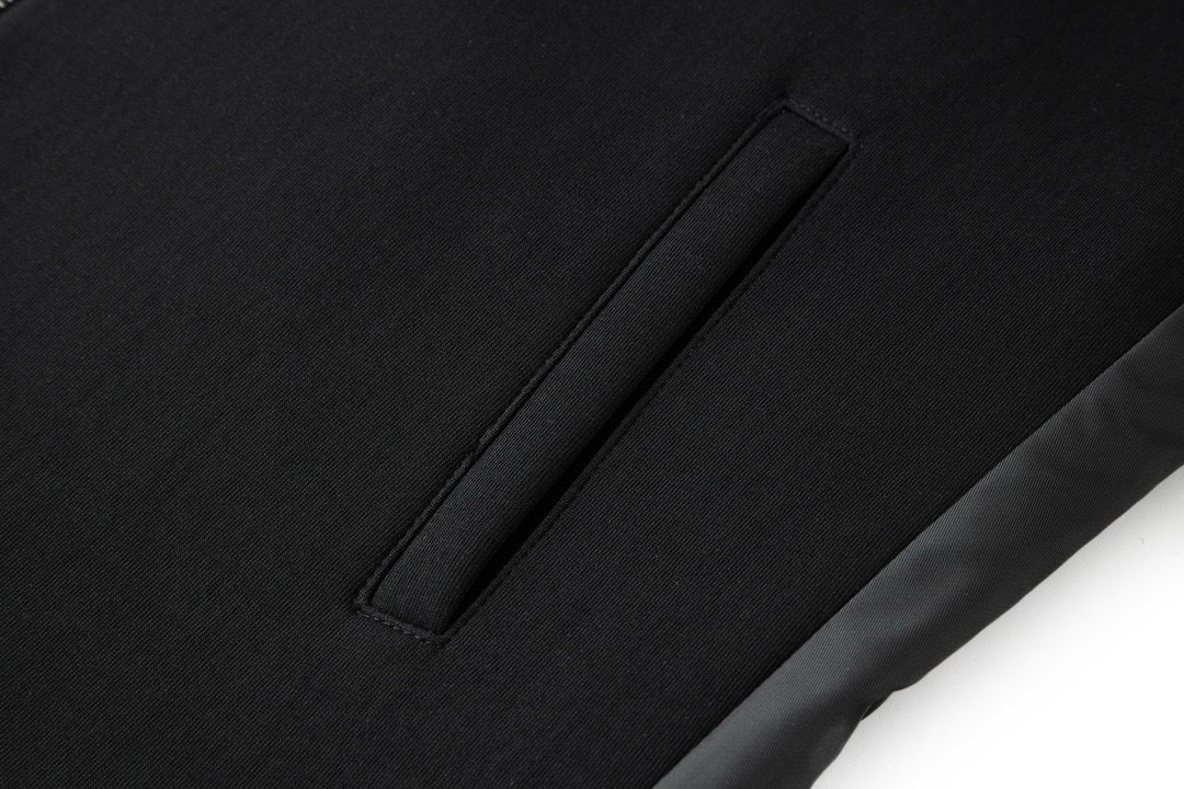 PRADA 普拉达 拼接纯色徽标拉链夹克 外套 长袖 黑色 UJL85B-16AU-F0002-S-OOO